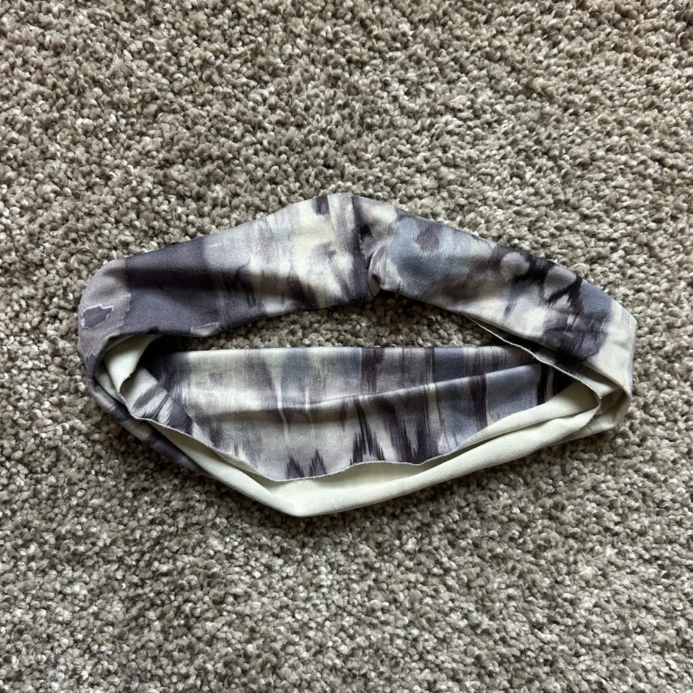 COPY - *FREE with purchase*  Gray and White tie dye Patterned Headband